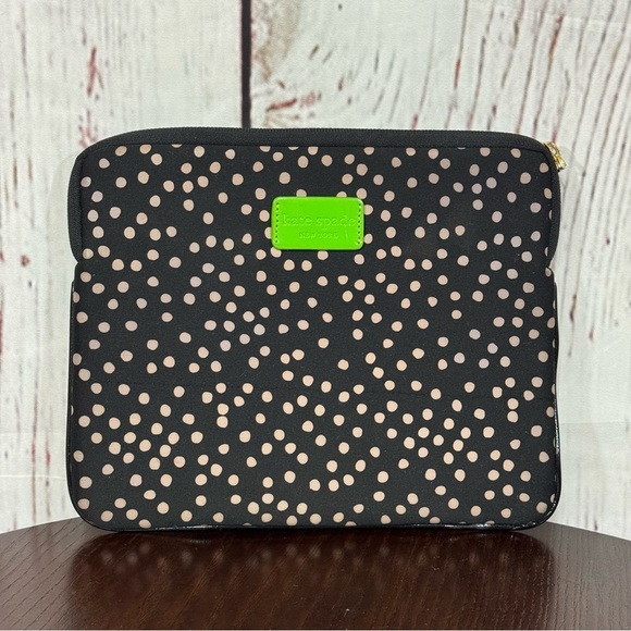 Kate Spade New York Black and Cream Polka Dot Lap Top Sleeve EUC - Picture 1 of 12